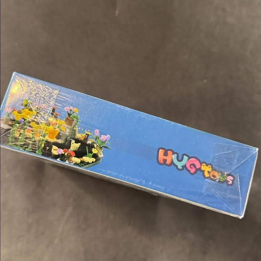 Flower House Florist Shop Building Block Set Light Up 625 Pieces ages 6+ NEW